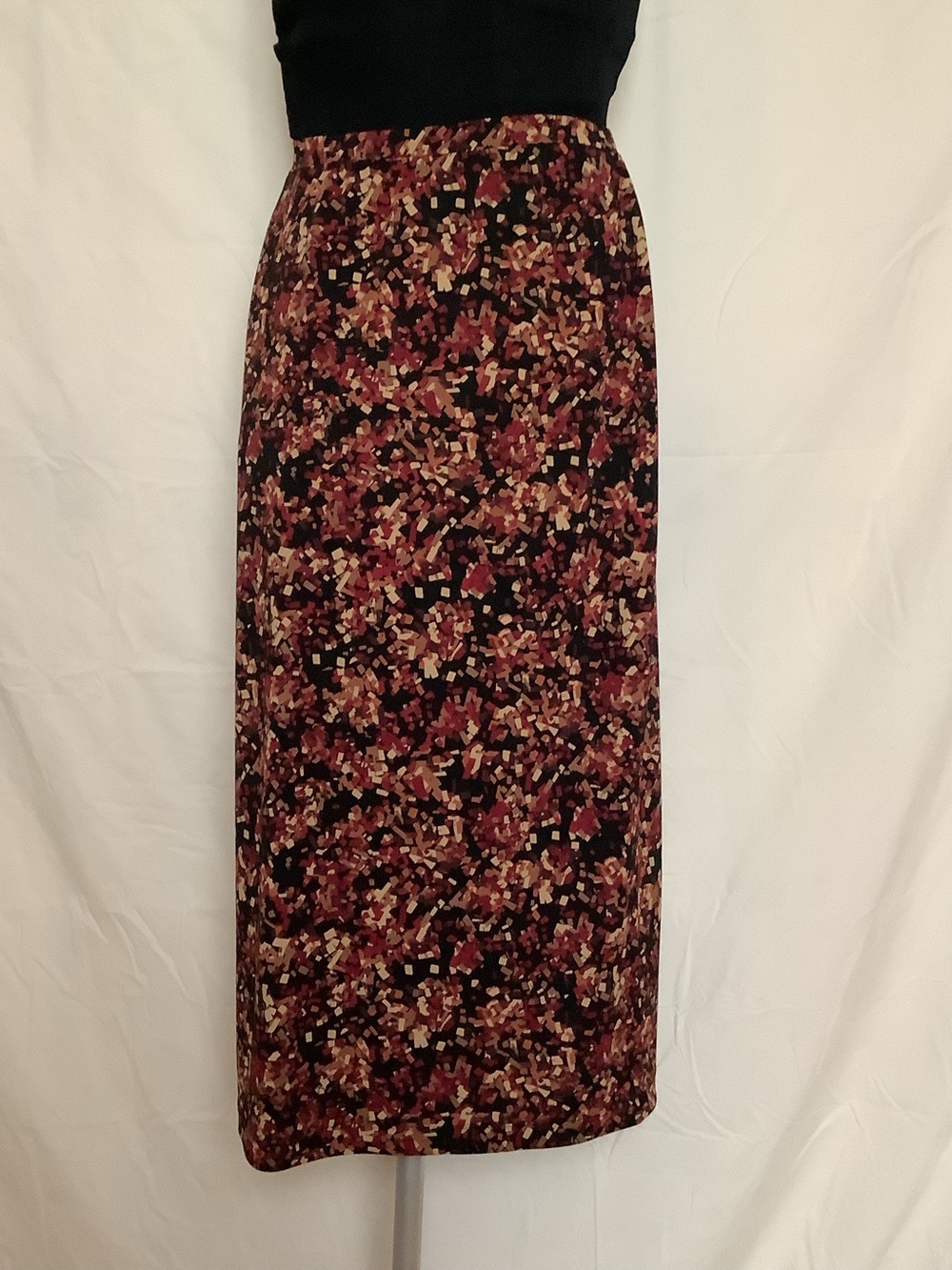 Casual Corner Annex Stretch Skirt-Black Rust Tan Pattern-Elastic Waist-PS
